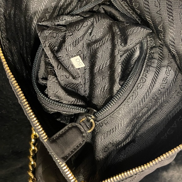 ⚡️SOLD⚡️Prada tote - Picture 9 of 10